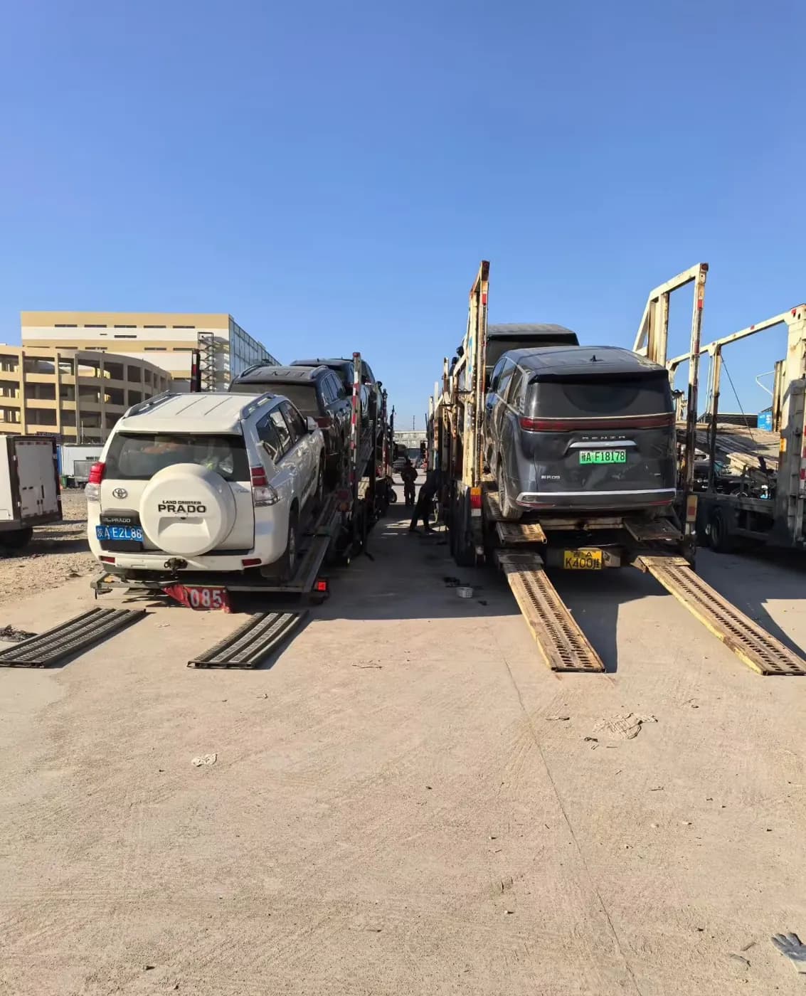 Vehicles queued for container loading