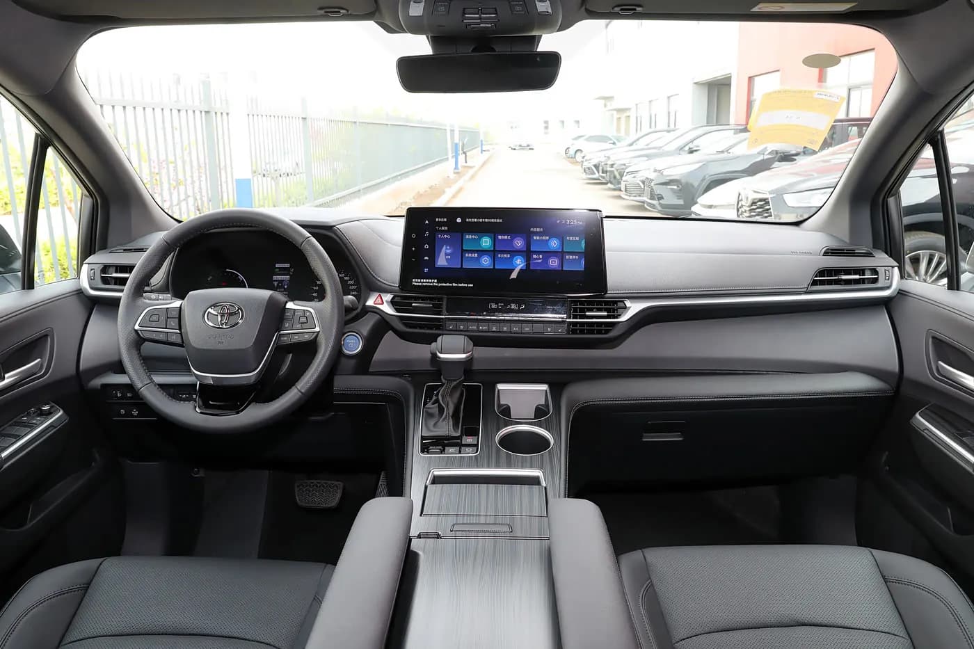 2023 Toyota Sienna — dashboard and front cabin | large hybrid MPV for export